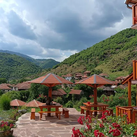 Kuca Stojanovica Topli Do Appartement