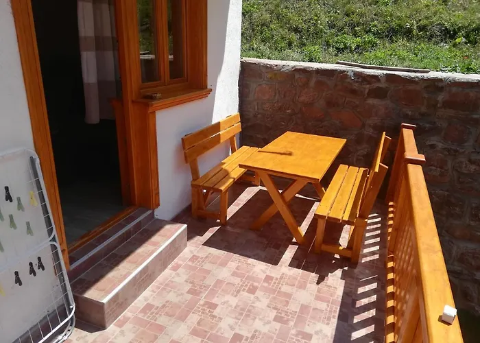 Kuca Stojanovica Topli Do *